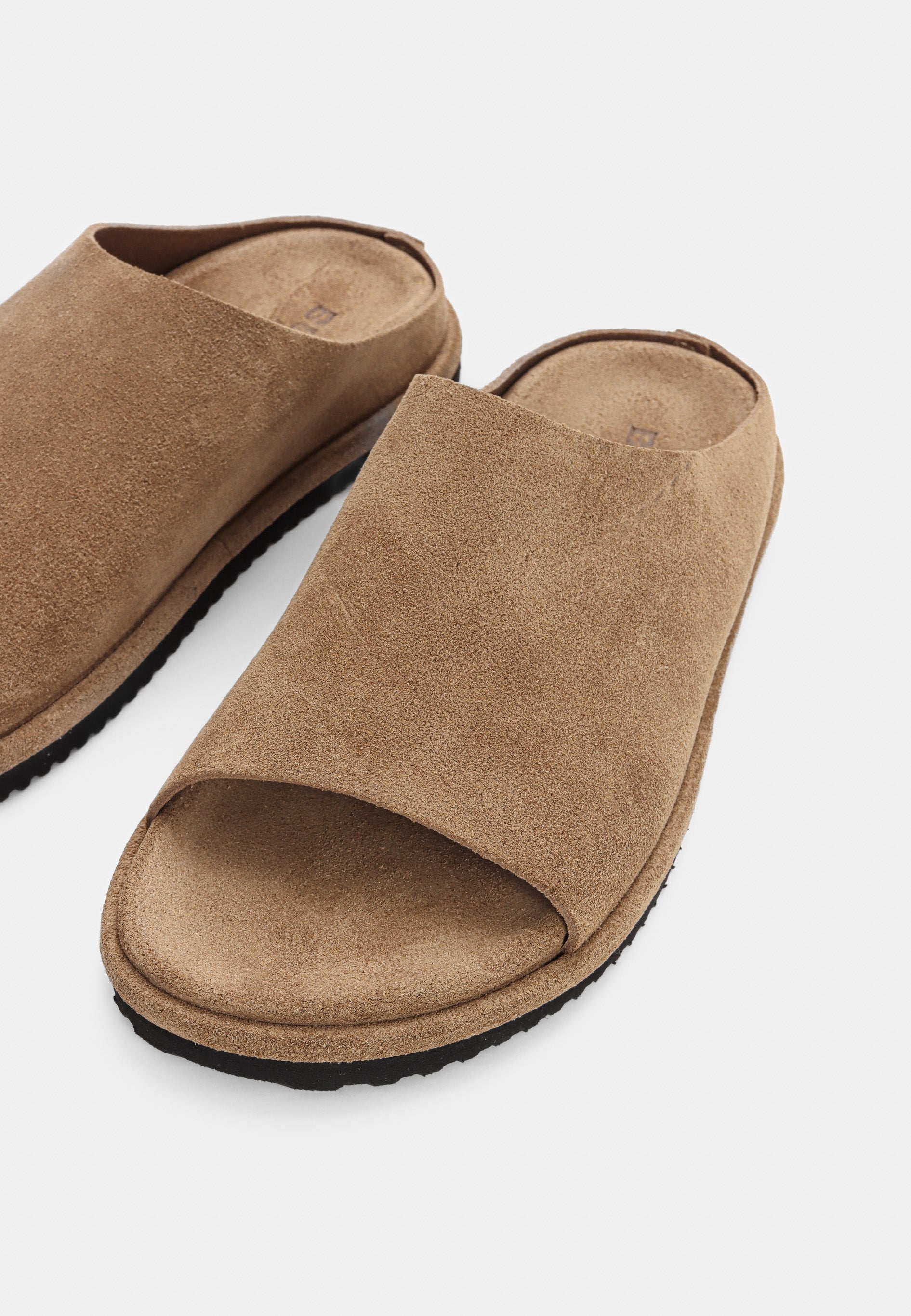 549 sandal - Suede Sand